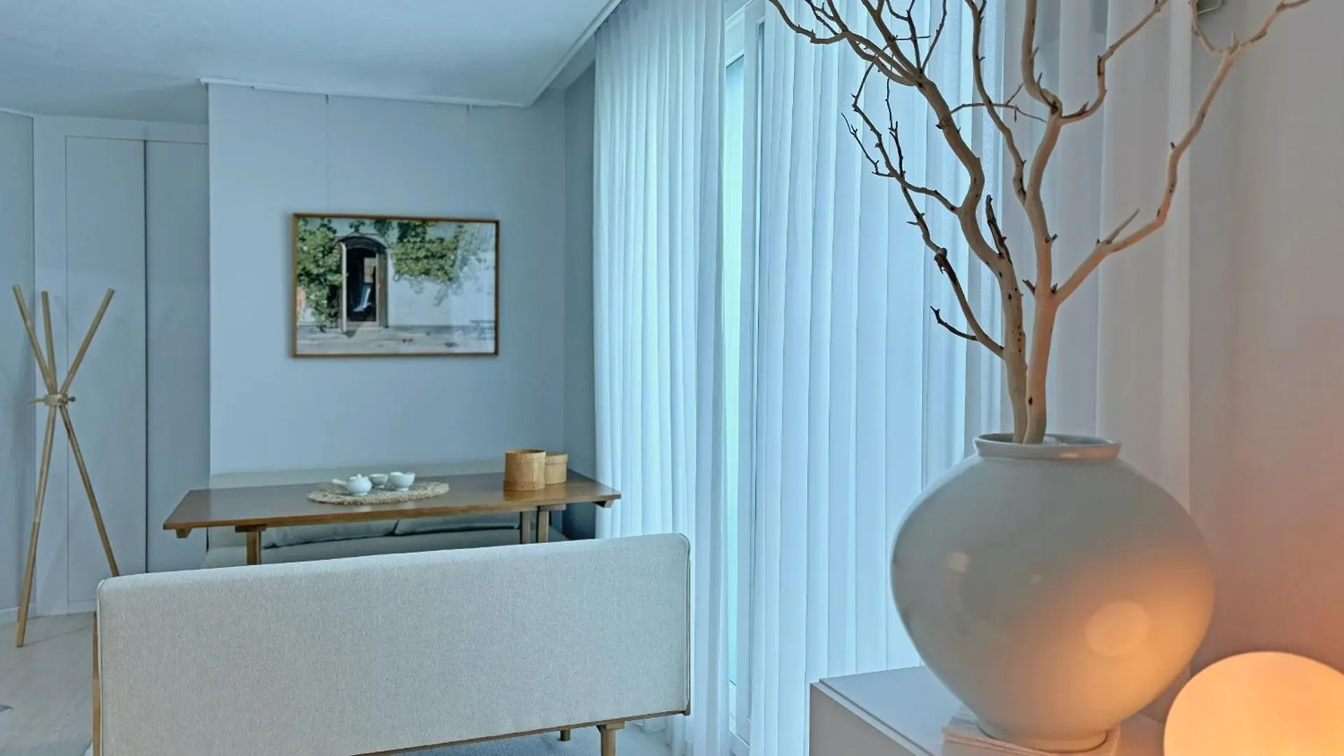 Authentic Stay In A Korean Apartment