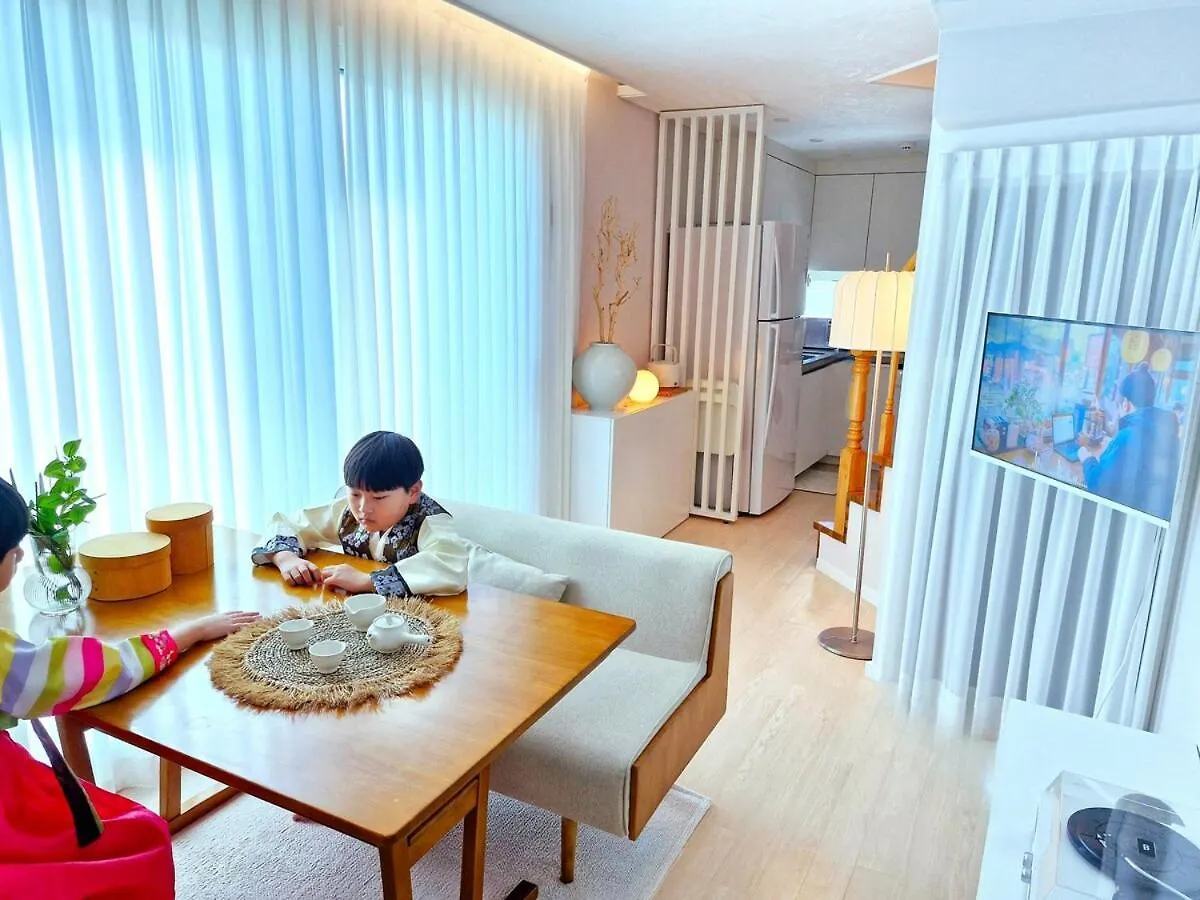 Authentic Stay In A Korean Apartment