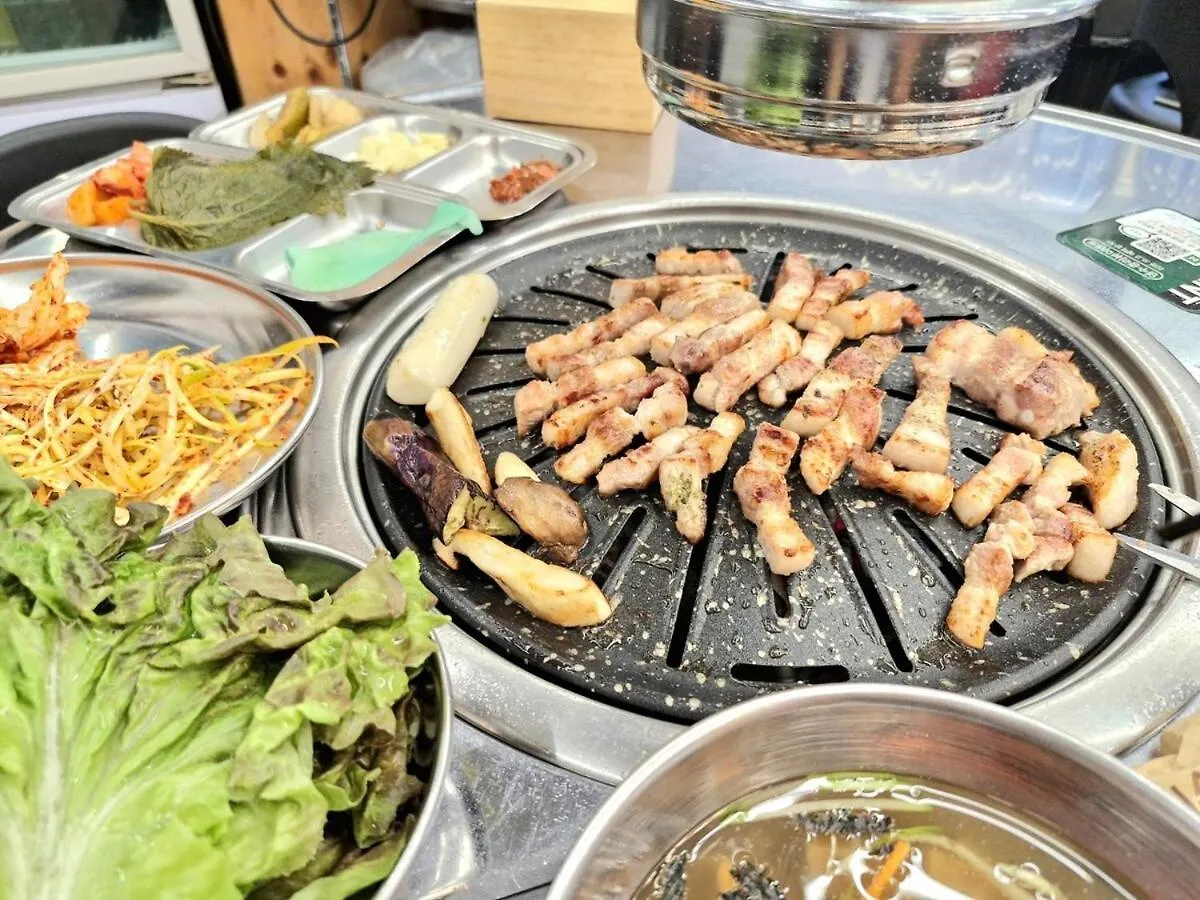 Authentic Stay In A Korean Apartment